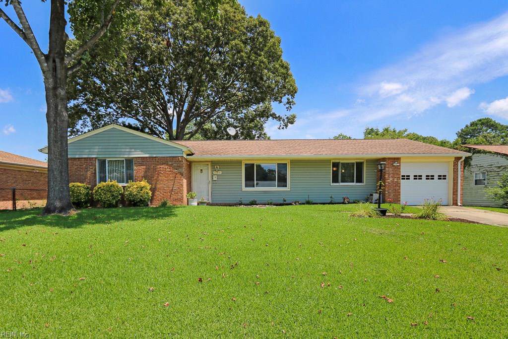 104 Brentwood Cir - Photo 1