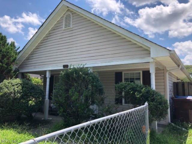 2206 Berkley Ave - Photo 1
