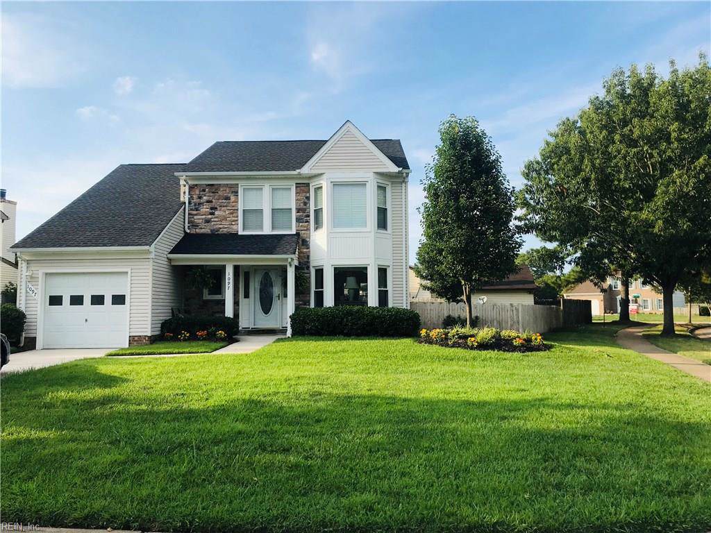 1097 Honeycutt Way - Photo 1