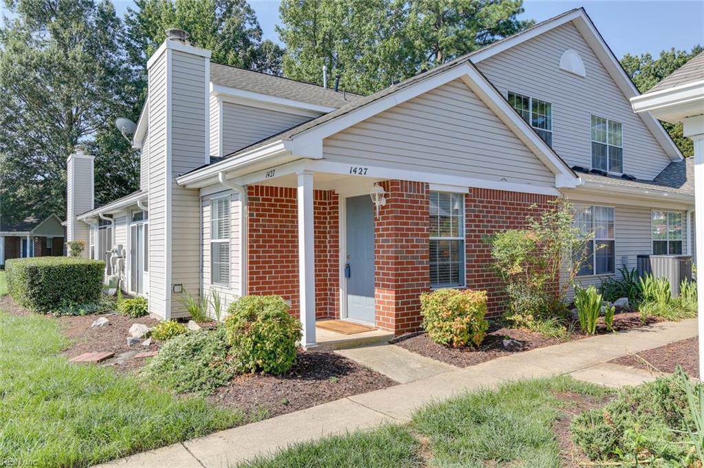 1427 Orchard Grove Dr - Photo 1