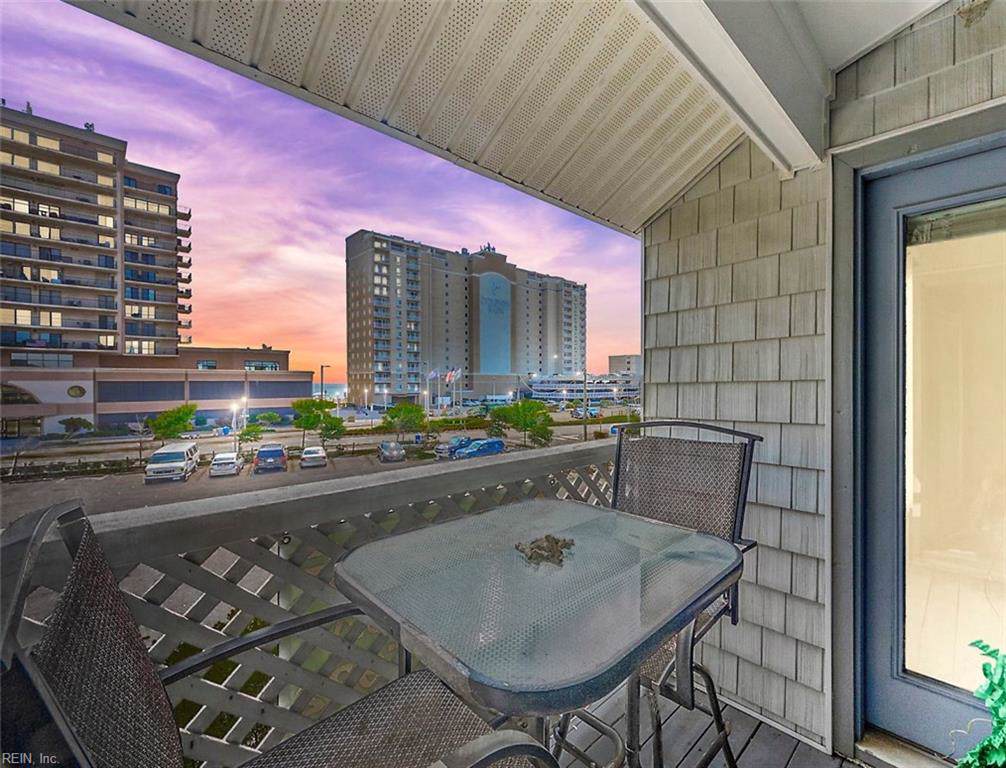 213 4th St - Photo 1