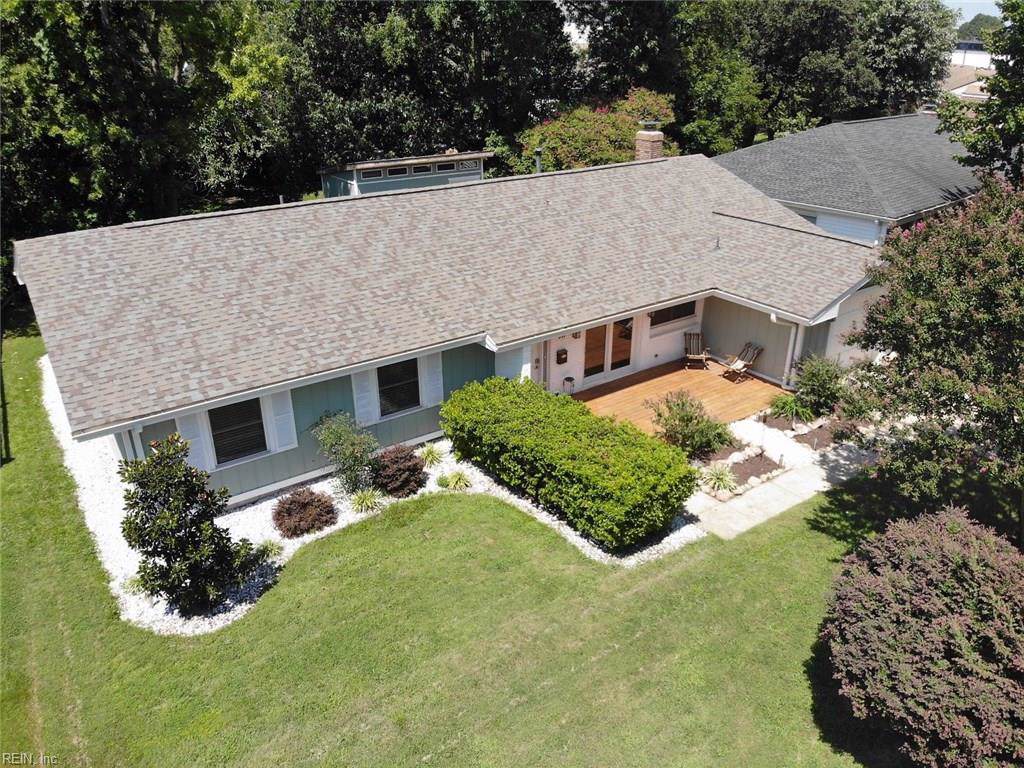 917 Adelphi Rd - Photo 1