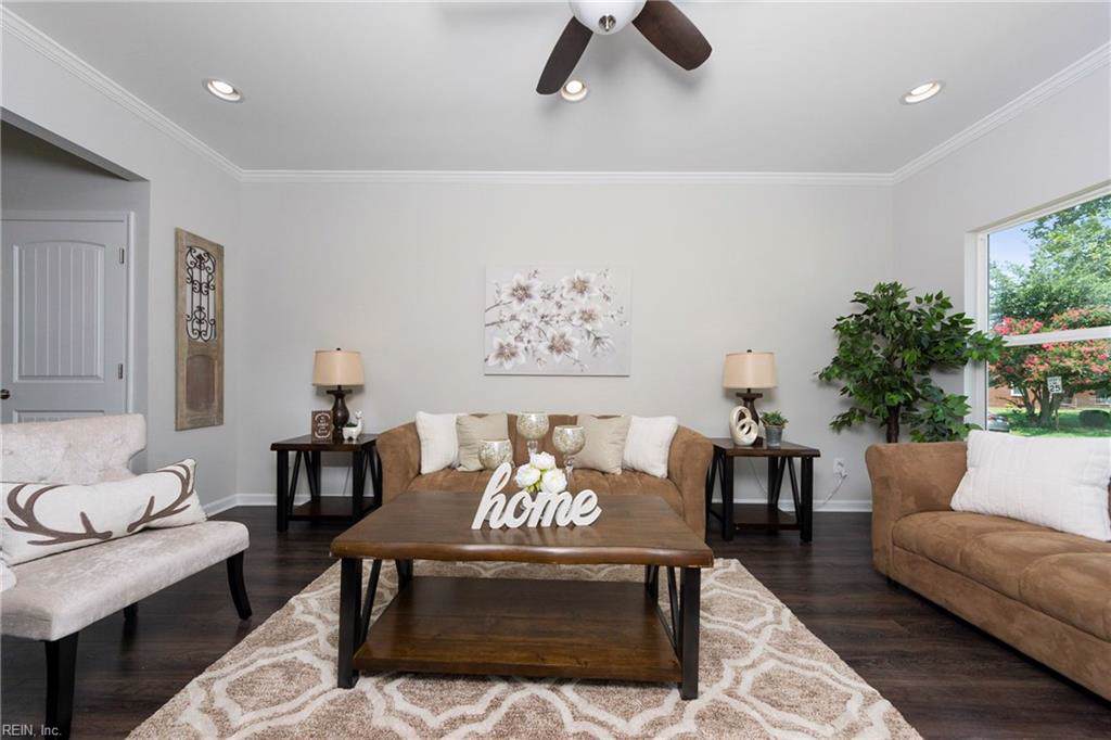 64 Grand St - Photo 1