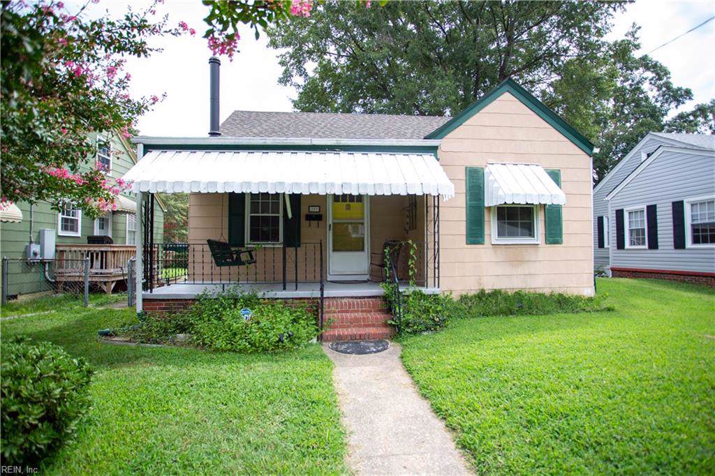 209 Chautauqua Ave - Photo 1