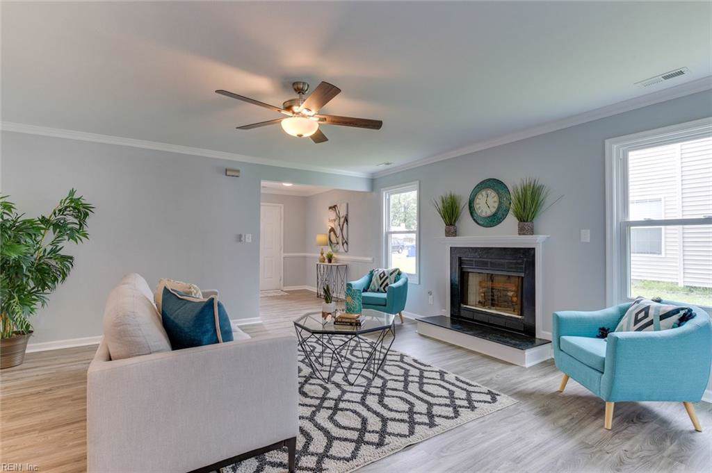 40 Holly Hill Ln - Photo 1
