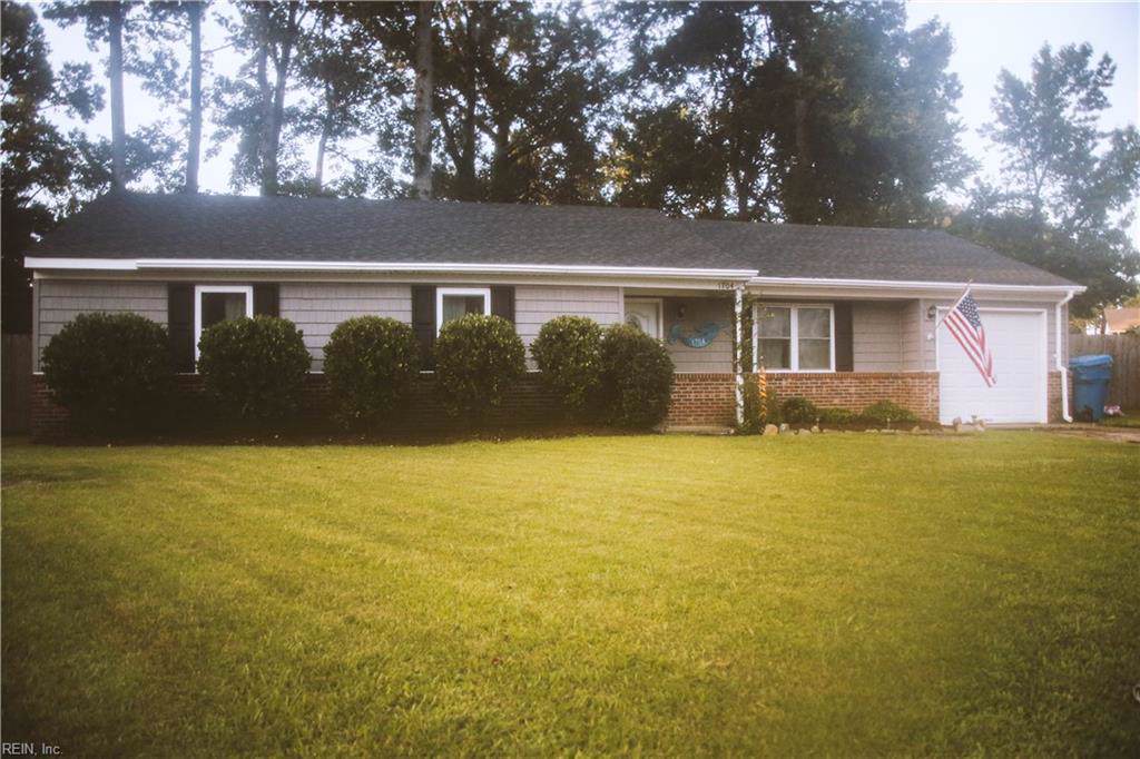 1704 Mirror Lake Ct - Photo 1