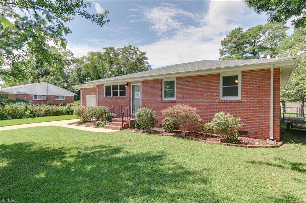 107 Fleetwood Rd - Photo 1