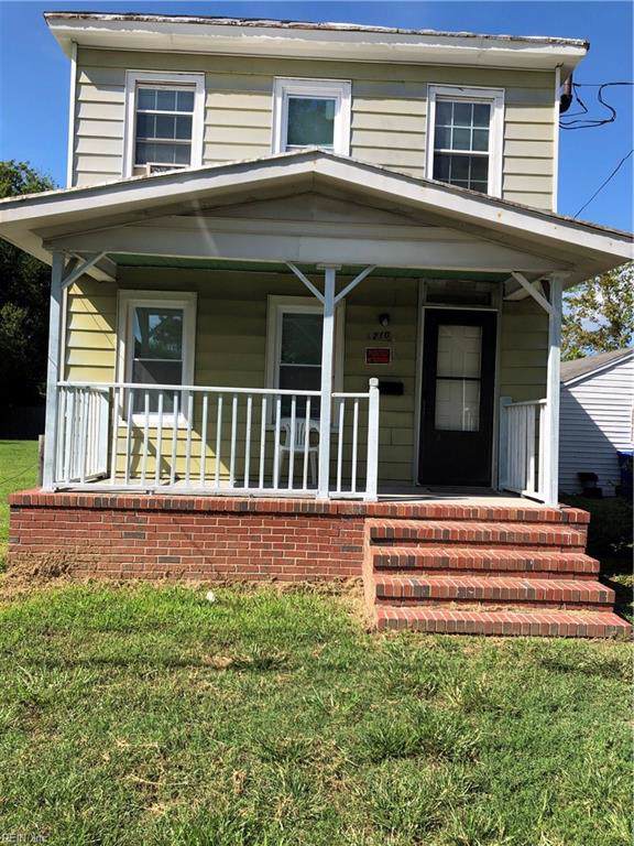 1210 Summit Ave - Photo 1