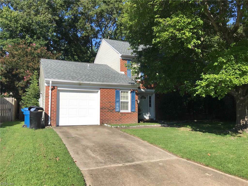 1045 Northwood Dr - Photo 1