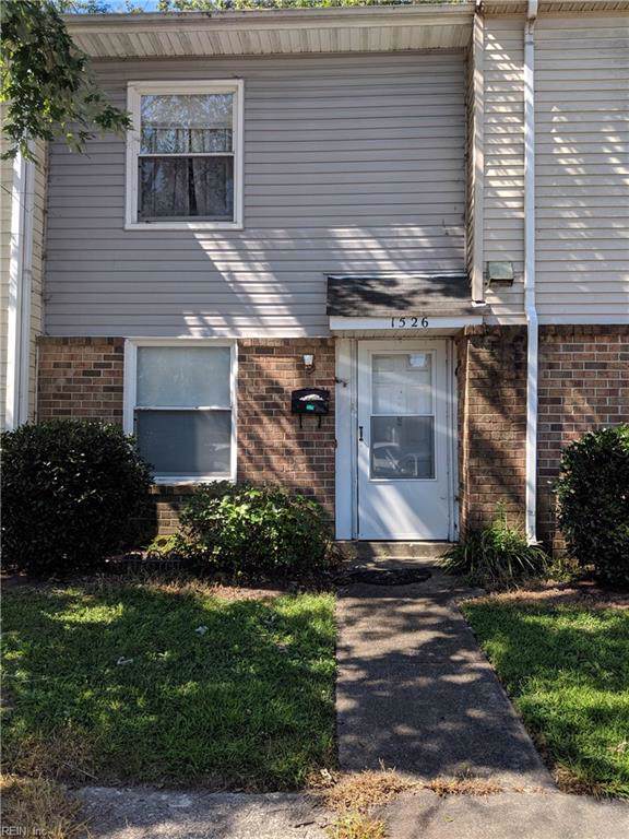 1526 Darren Cir - Photo 1