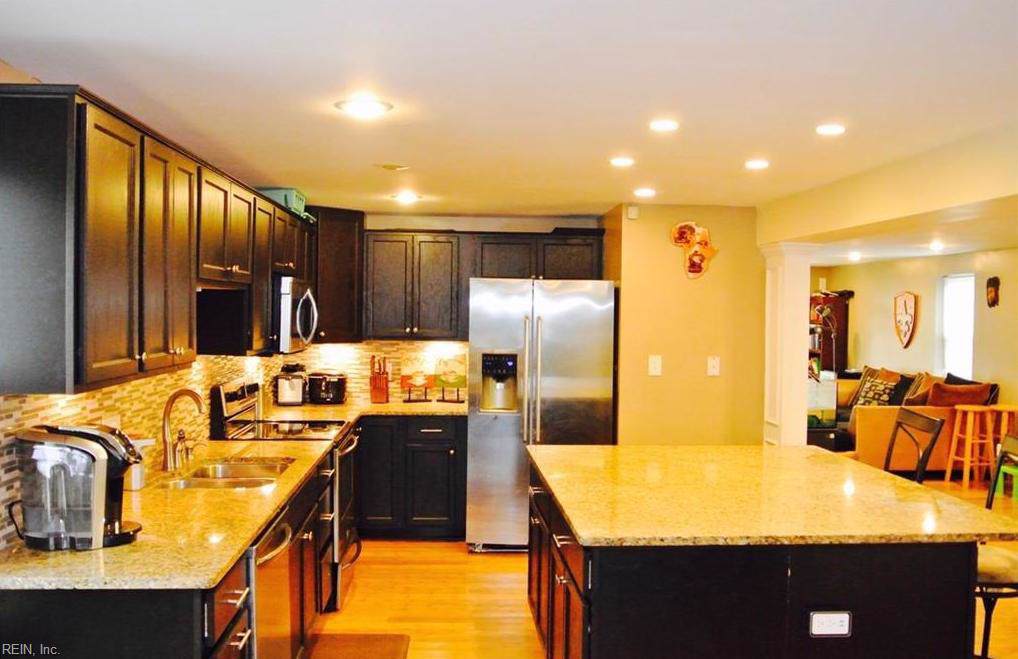 1127 Willow Ave - Photo 1