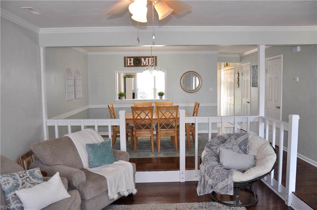 4504 Marlwood Way - Photo 1