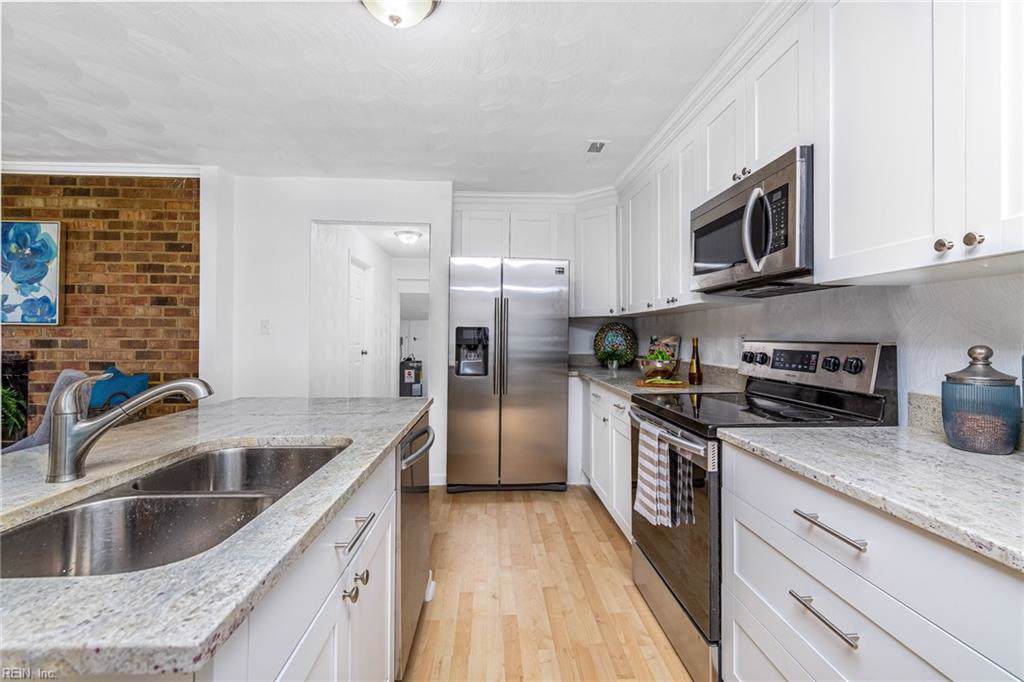 8513 Halprin Dr - Photo 1
