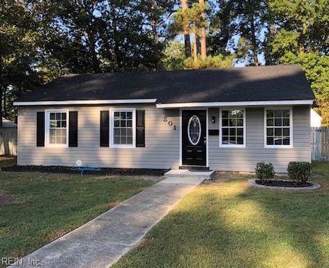 301 Pine Grove Ave - Photo 1