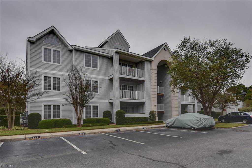 917 Charnell Dr - Photo 1