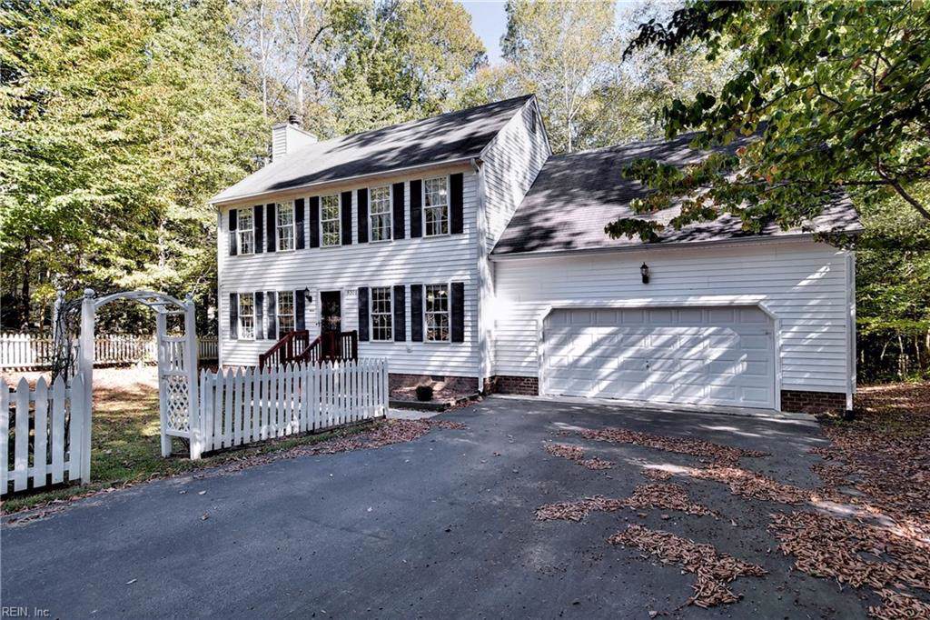 6301 Adam's Hunt Dr - Photo 1