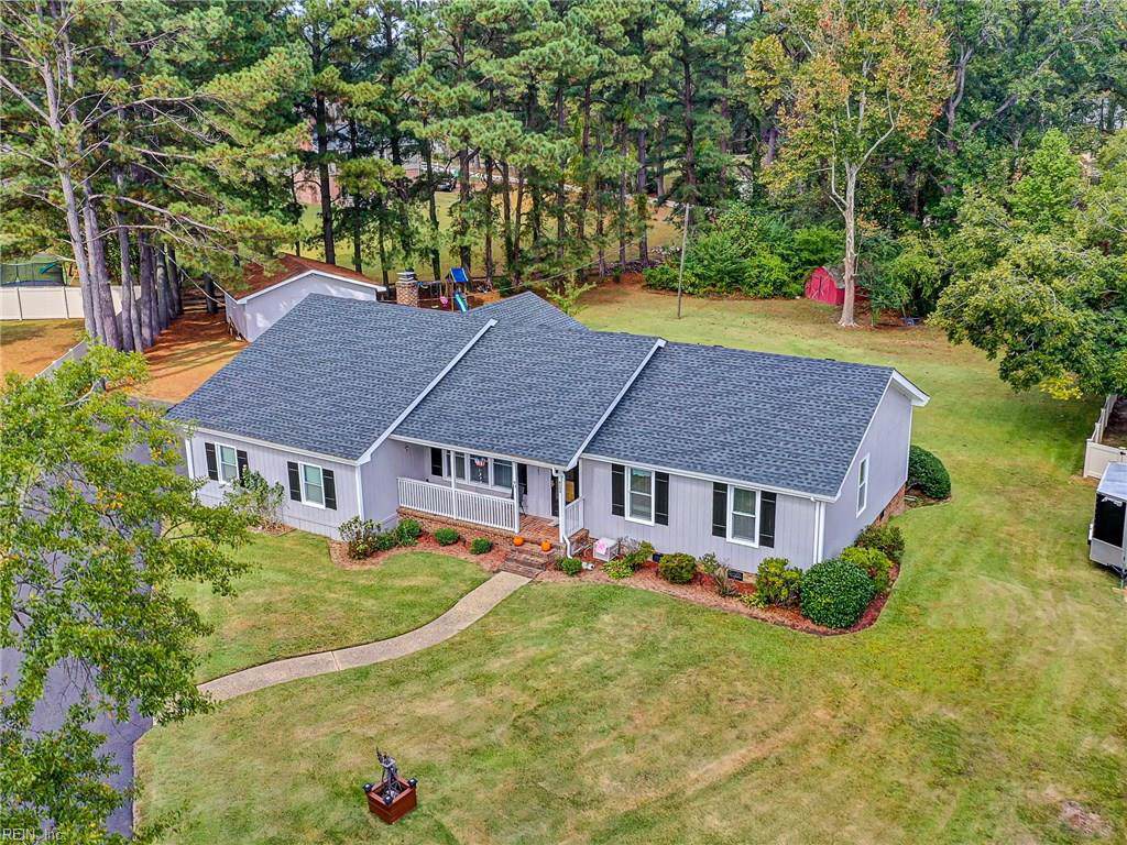 8205 Longvue Cir - Photo 1