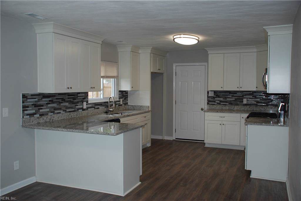 4720 Valley Forge Ln - Photo 1