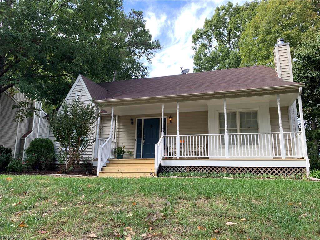 815 Lancaster Ln - Photo 1