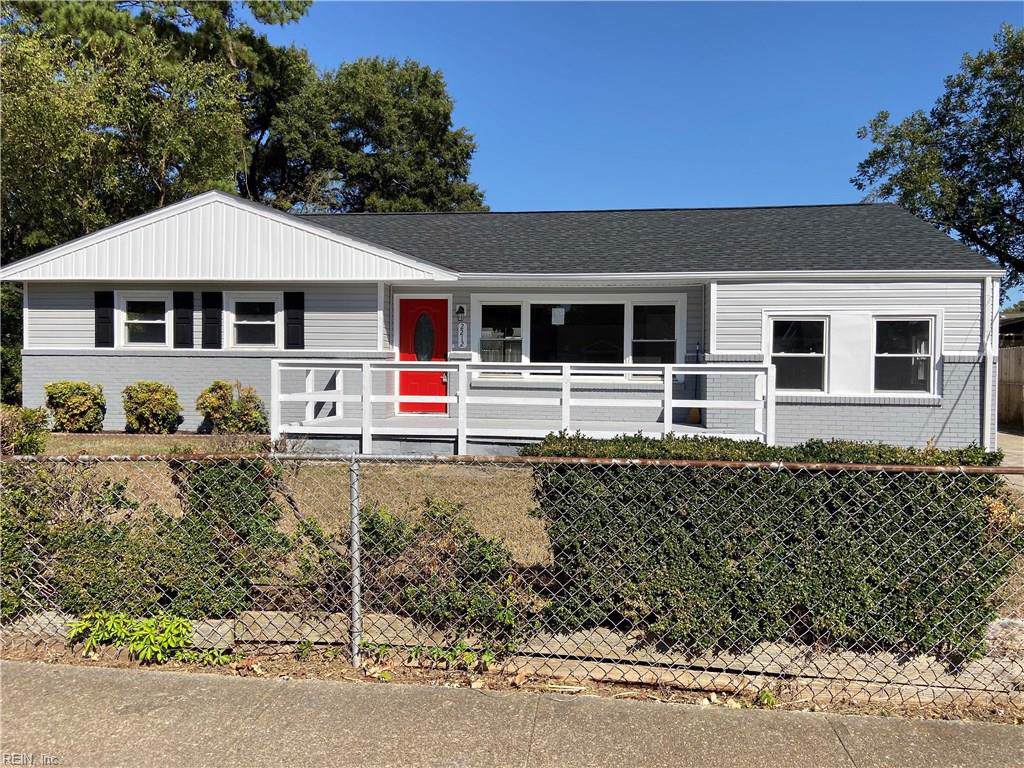 2212 Tarrallton Dr - Photo 1