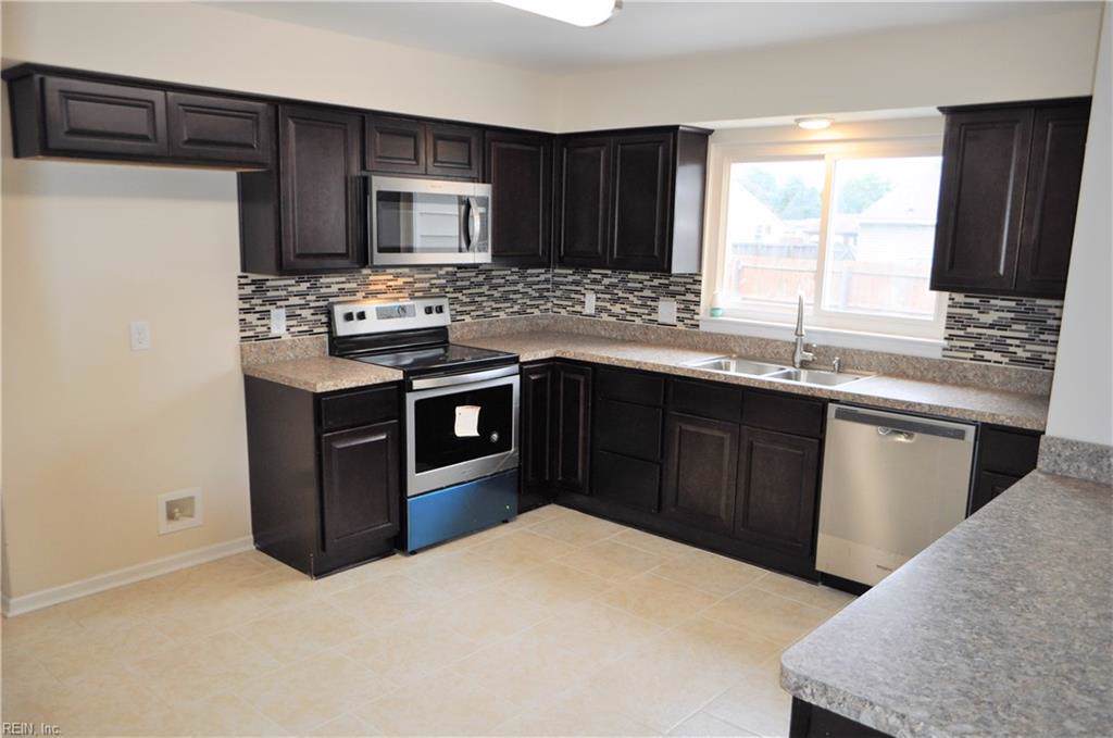 644 Sirine Ave - Photo 1