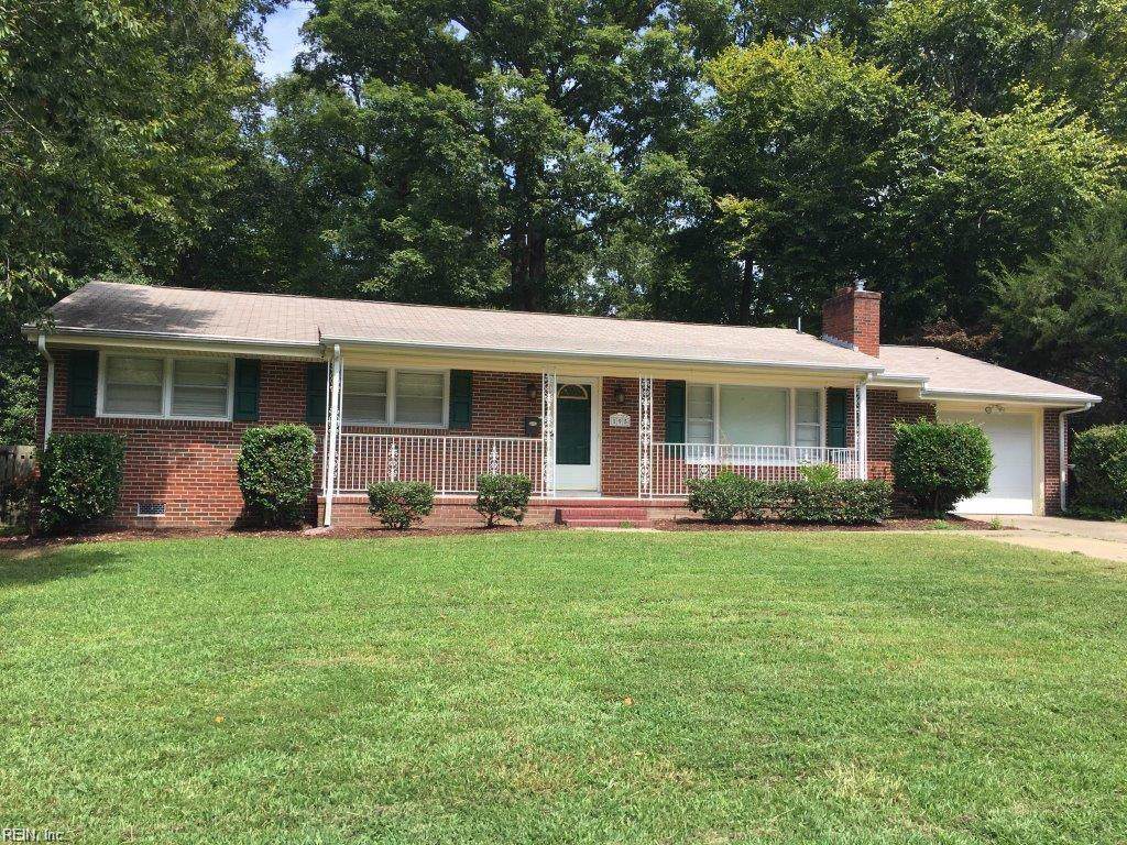 195 Beechmont Dr - Photo 1