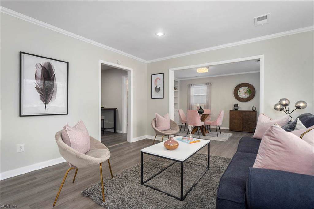 3 Longwood Dr - Photo 1