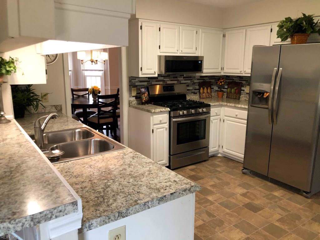 2516 Elson Green Ave - Photo 1