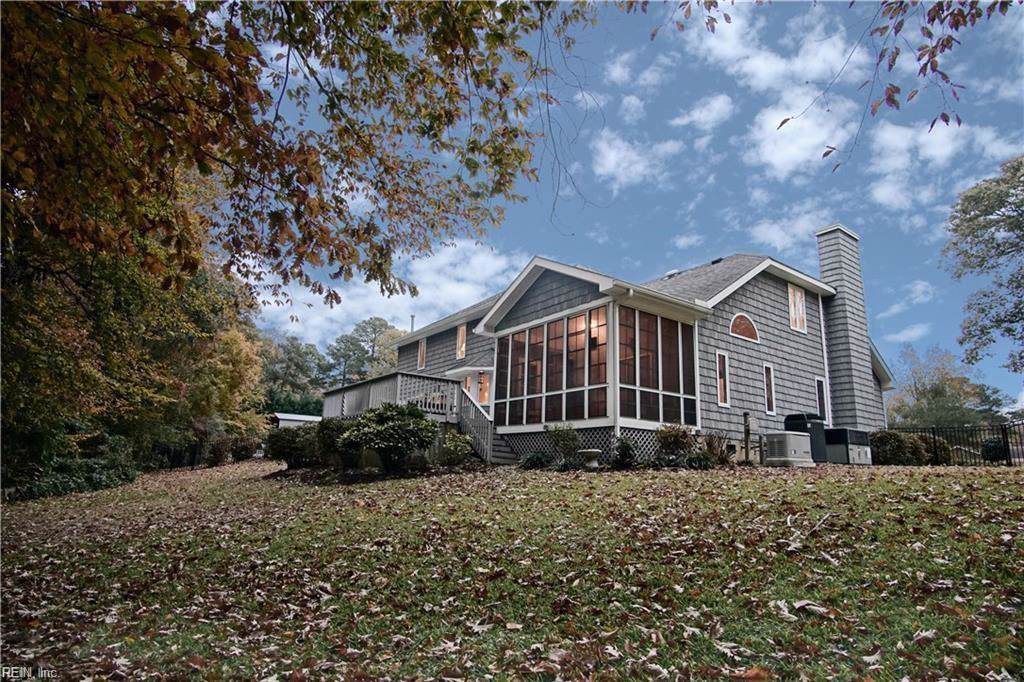 1311 Lakeview Dr - Photo 1