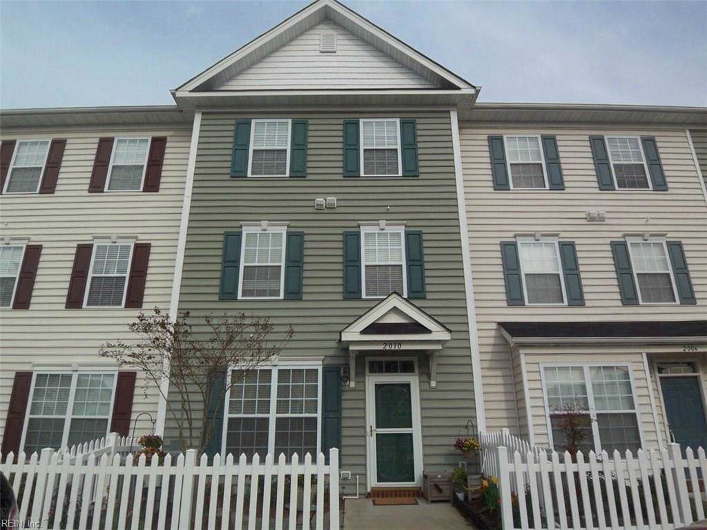 2010 Gentry St - Photo 1