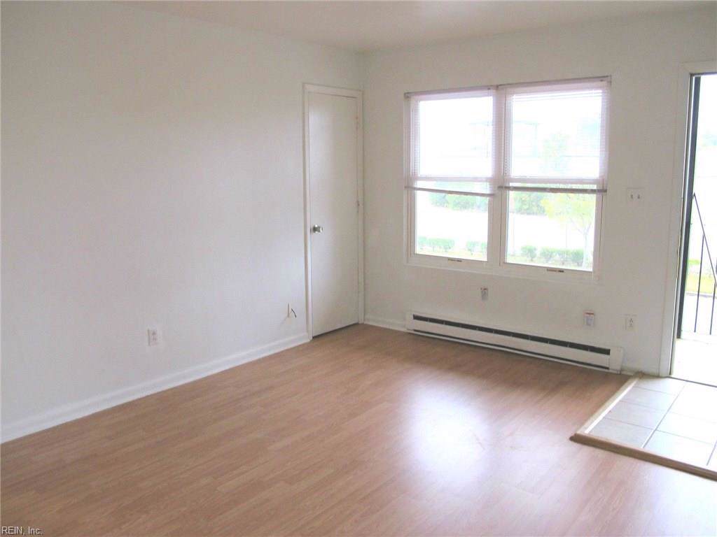 1352 Hanson Ave - Photo 1
