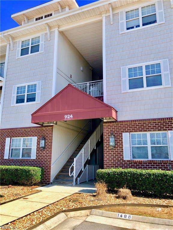 924 Southmoor Dr - Photo 1