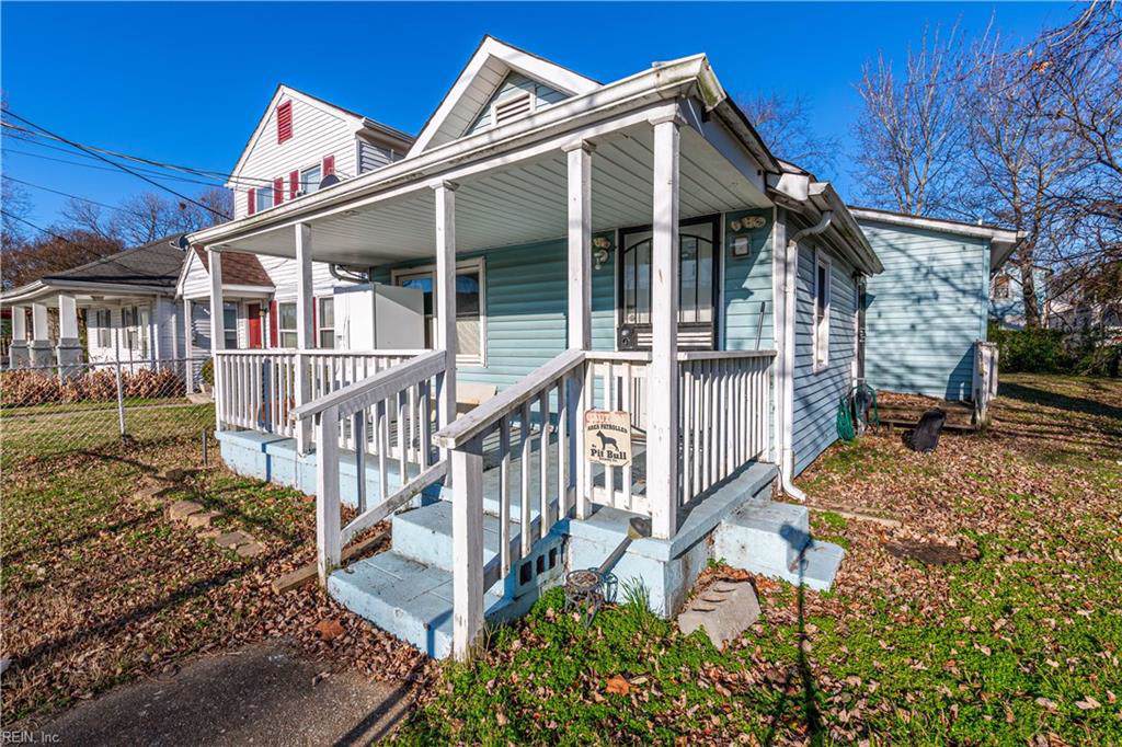 1021 41st St - Photo 1
