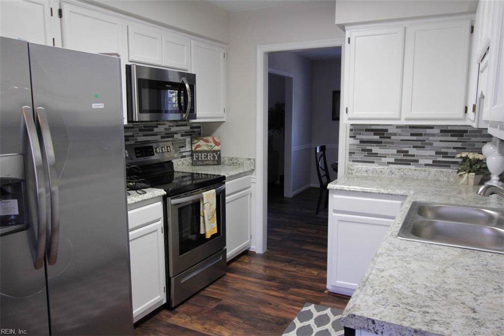 2252 Newstead Dr - Photo 1