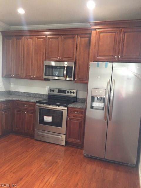 406 Linden Ave - Photo 1