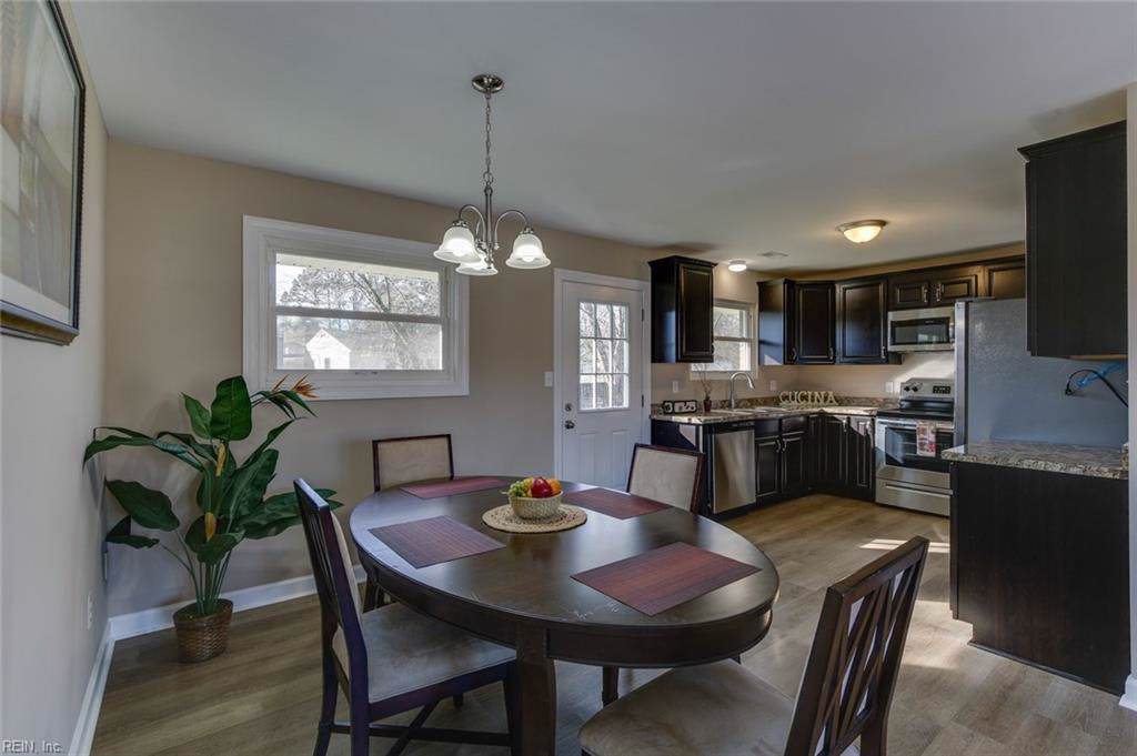 346 Helena Dr - Photo 1
