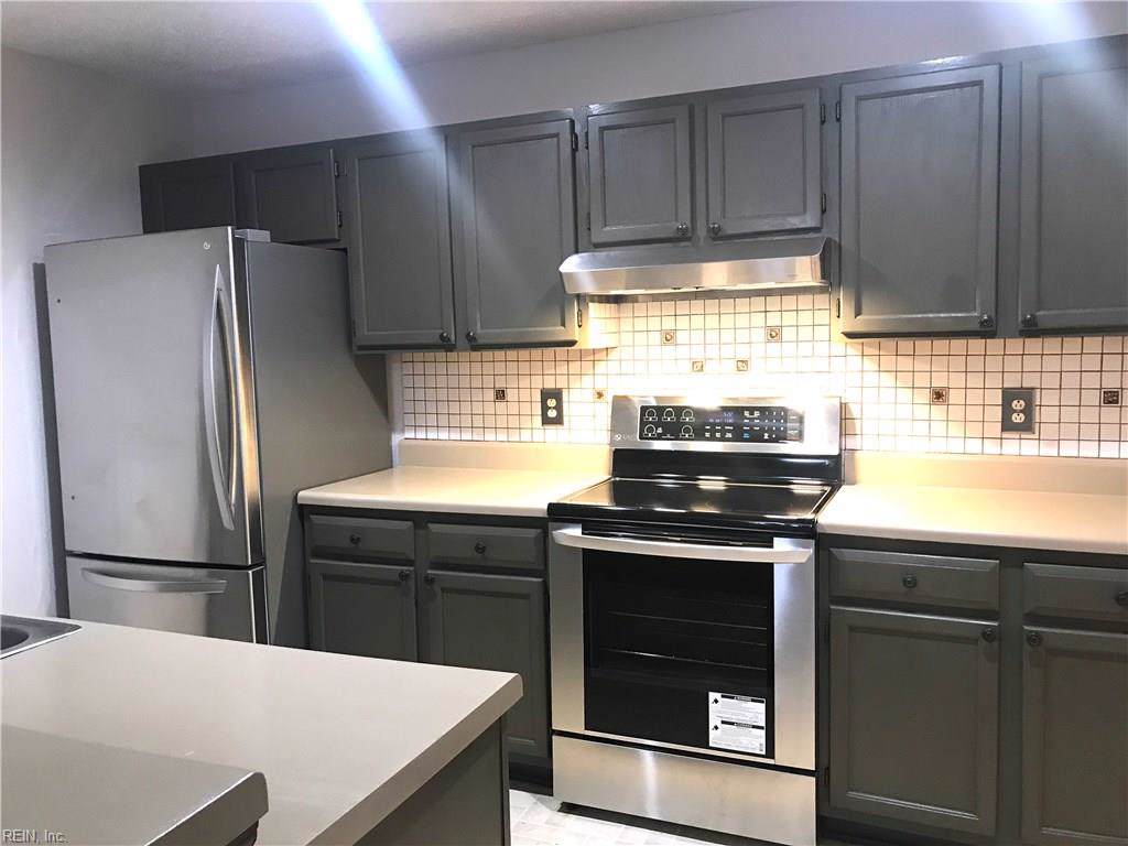 1415 Orchard Grove Dr - Photo 1
