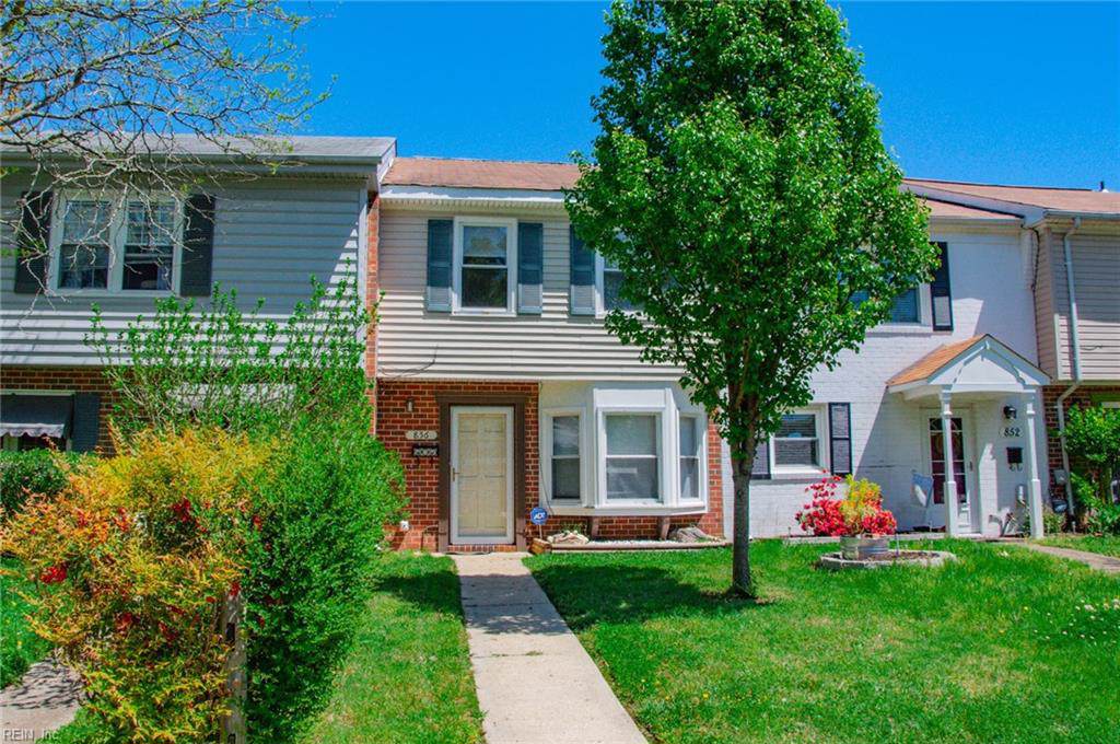 856 Westminster Ln - Photo 1