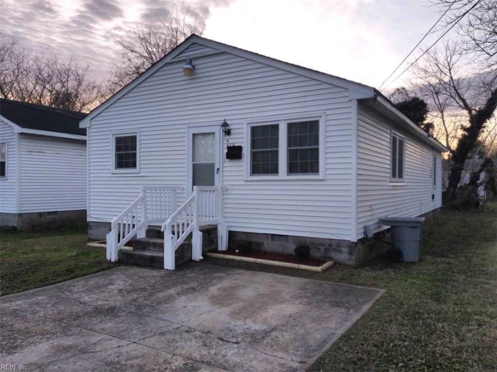 618 South St - Photo 1