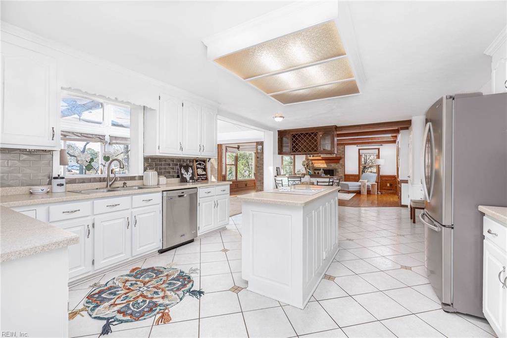 401 Peace Haven Dr - Photo 1