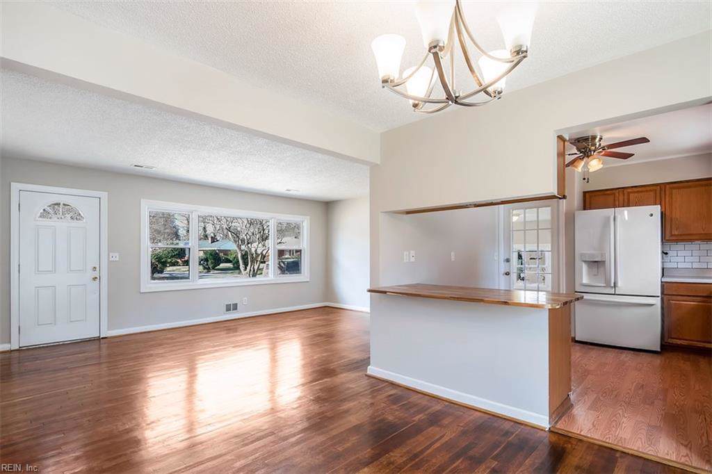 8050 Meadow Creek Rd - Photo 1