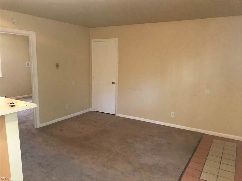 1615 Ocean View Ave - Photo 1