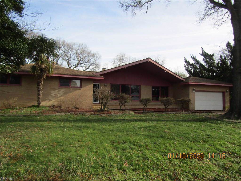 804 Woodridge Ct - Photo 1