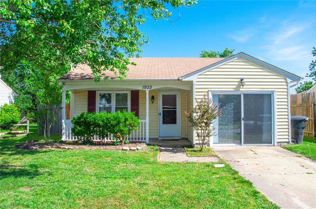 1933 Aquamarine Dr - Photo 1