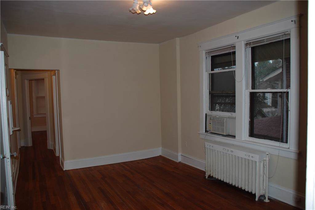 731 Shirley Ave - Photo 1