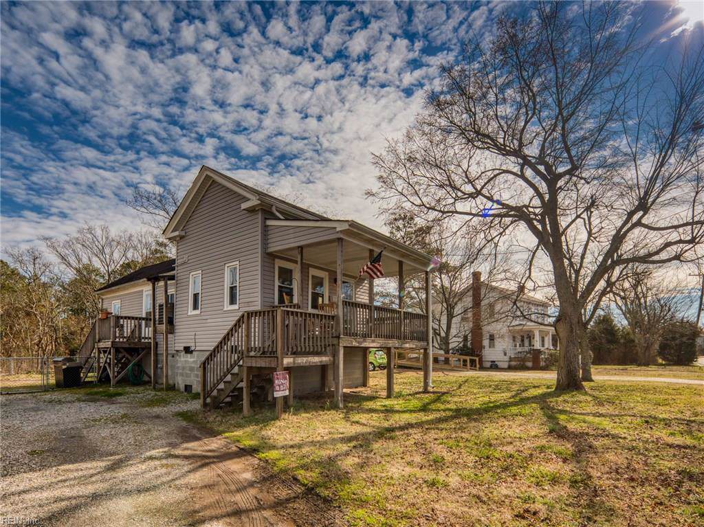 1305 Poquoson Ave - Photo 1