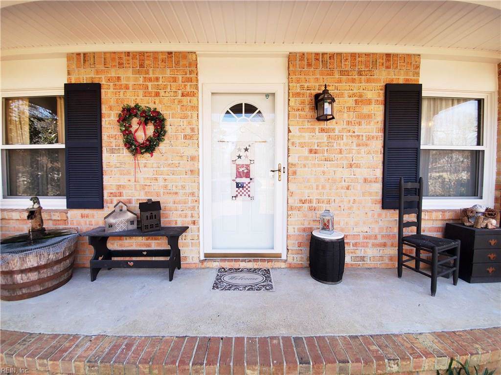 4909 Vico Dr - Photo 1