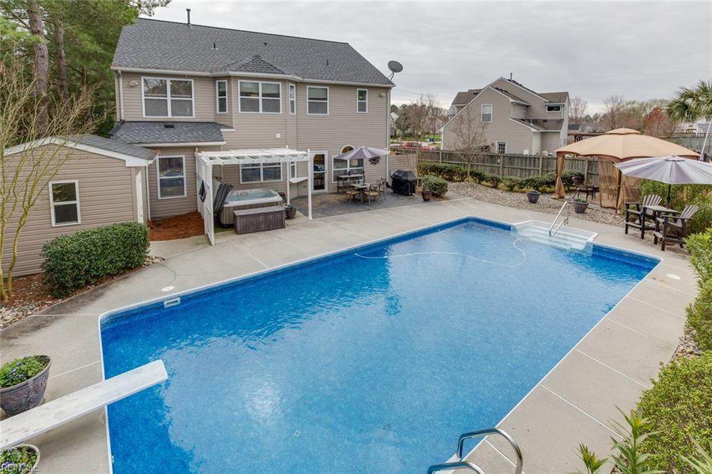1901 English Oak Ct - Photo 1