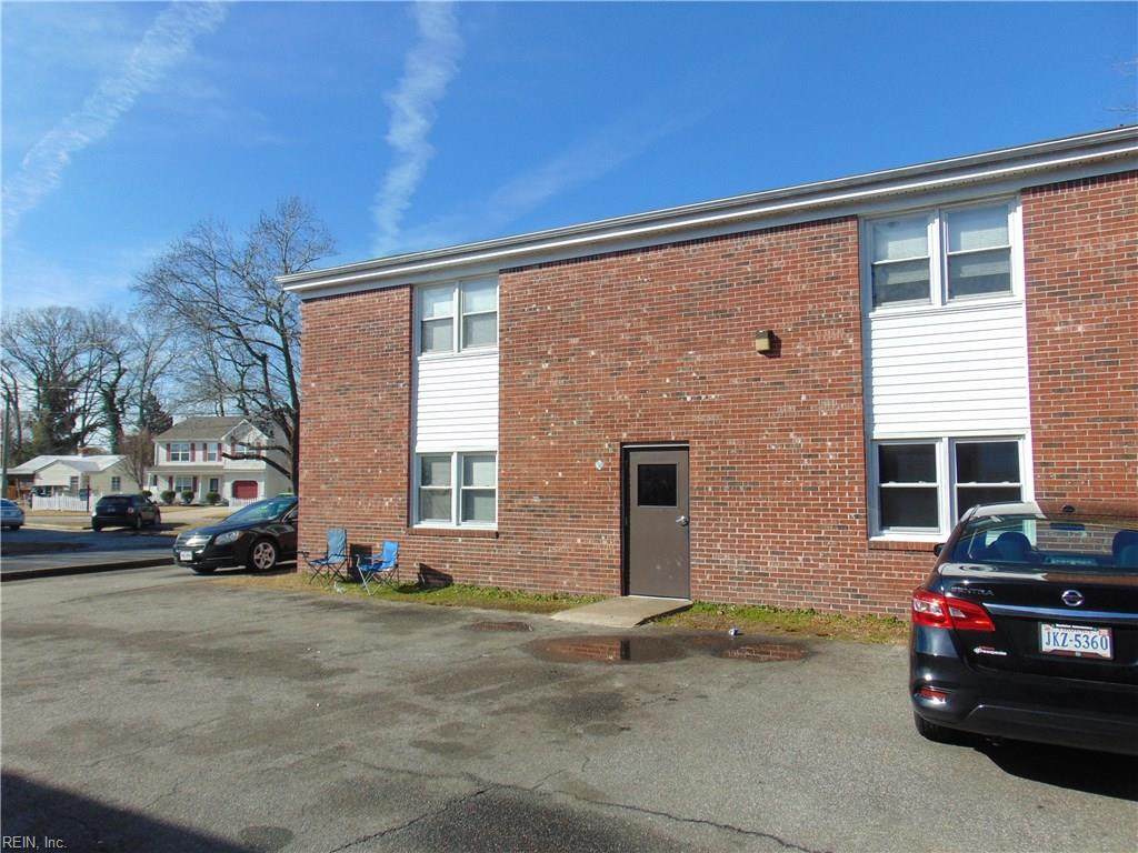 504 Ashlawn Dr - Photo 1