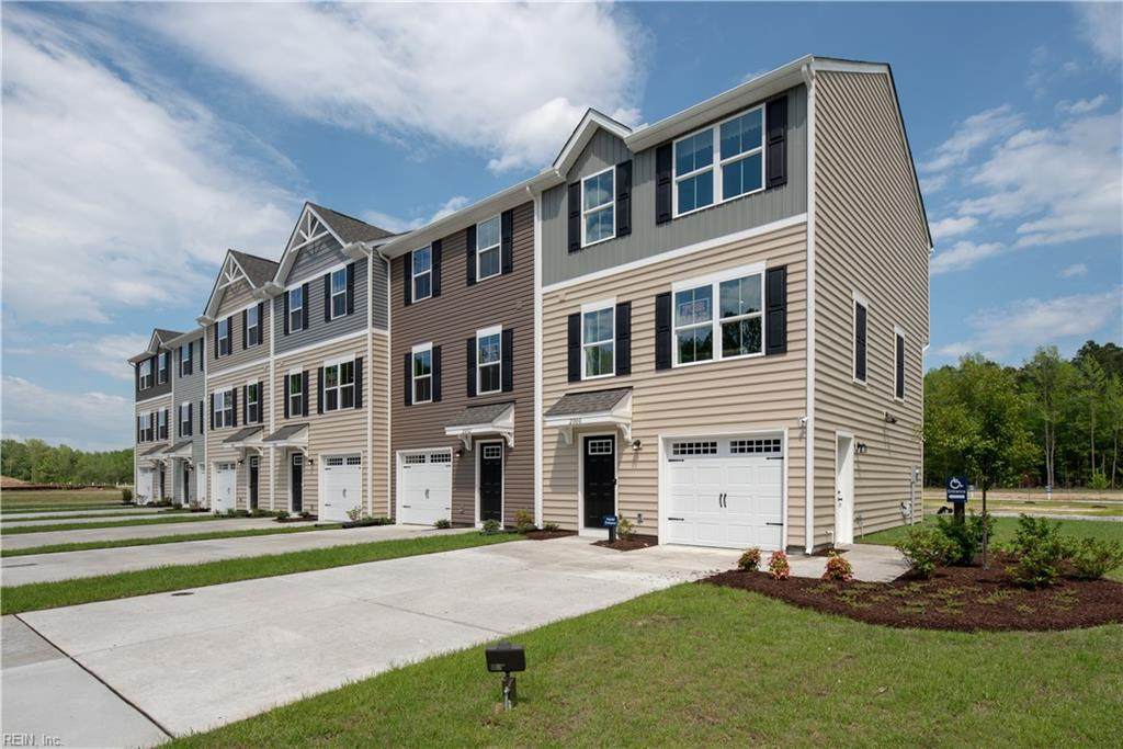 2045 Petersen Way - Photo 1